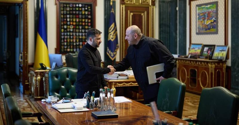Зеленський зустрівся з Умєровим для обговорення нових оборонних угод, які зміцнять потенціал української бойової авіації.