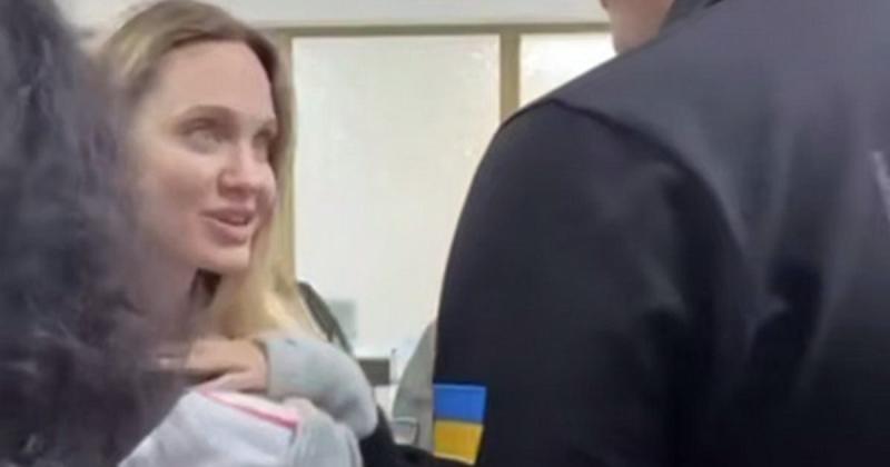 Анджеліна Джолі в Україні - зірка кіно поділилася враженнями про стійкість людей під час атак дронів.