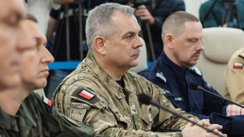 Глава Генерального штабу Польщі прокоментував акти саботажу на залізниці: це не є війною.