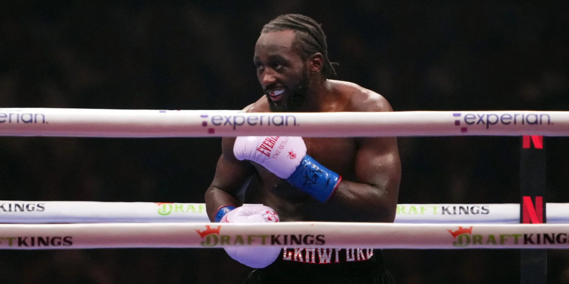 Здобувши 50 мільйонів, він повинен був виплатити 0,6%: через яку суму Кроуфорда позбавили звання абсолютного чемпіона.