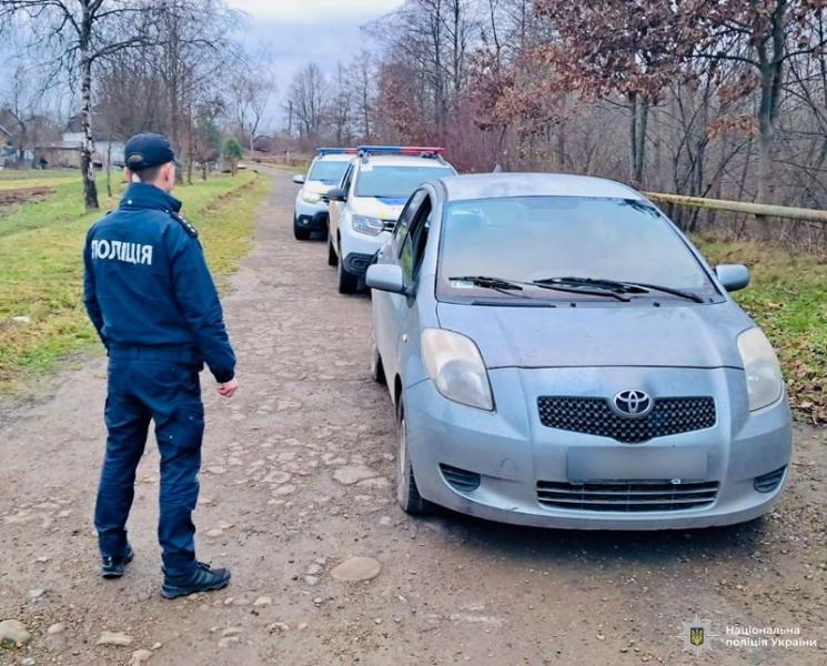 У Калущині чоловік викрав автомобіль, що знаходився поруч з двором.