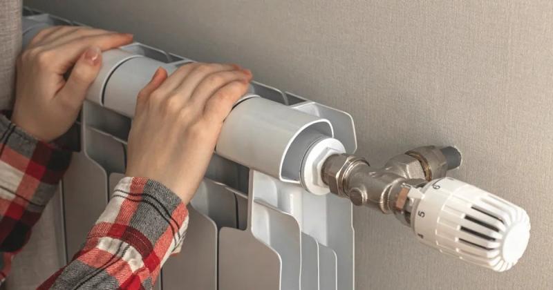 Внаслідок обстрілів у Харкові було введено обмеження на постачання тепла та гарячої води.