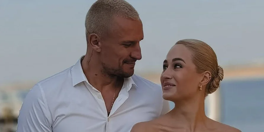 Відтворили епізоди з відео Анни Трінчер. Анастасія Цимбалару висловила свою думку щодо відвертої фотосесії з Тарасом Цимбалюком.