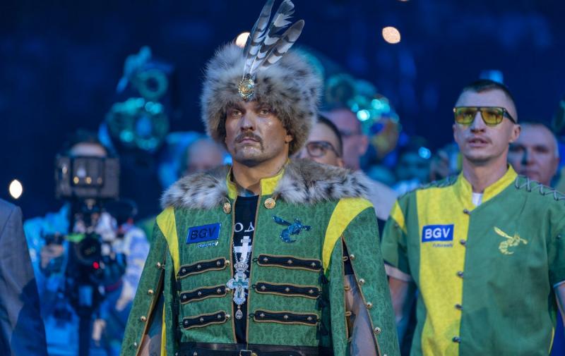 Бій Усик проти Вайлдера: всі подробиці щодо дати і локації зустрічі від представника українського боксера.