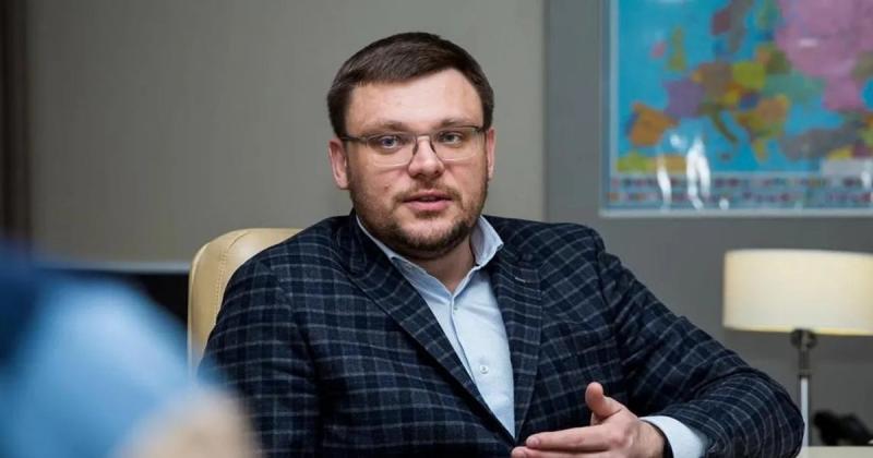 Служба безпеки України має інформацію про те, кого моніторить Національне антикорупційне бюро, що створює загрозу для розслідувальних процесів. Кривонос підкреслює необхідність забезпечення автономії.