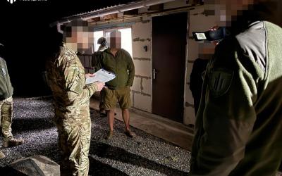 Офіцера, що здійснював тортури над своїми підлеглими солдатами, постануть перед судом, повідомляє ДБР.