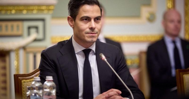 Нідерланди на цей момент не мають наміру долучатися до місії в Ормузькій протоці, заявив прем'єр Єттен.