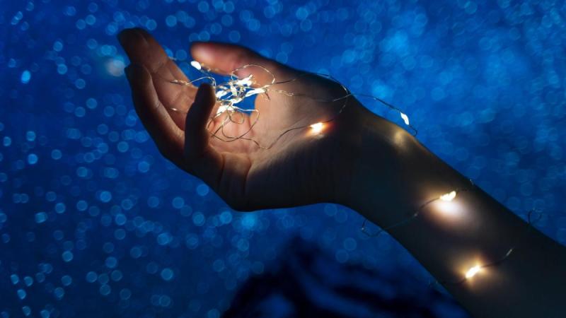 Астрологічний прогноз на 2 квітня для всіх знаків зодіаку: кому місяць у Терезах подарує можливості для трансформацій.