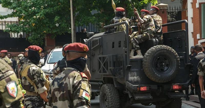 Росія збільшує обсяги постачання озброєнь до Мадагаскару після зустрічі керівників, повідомляє Bloomberg.