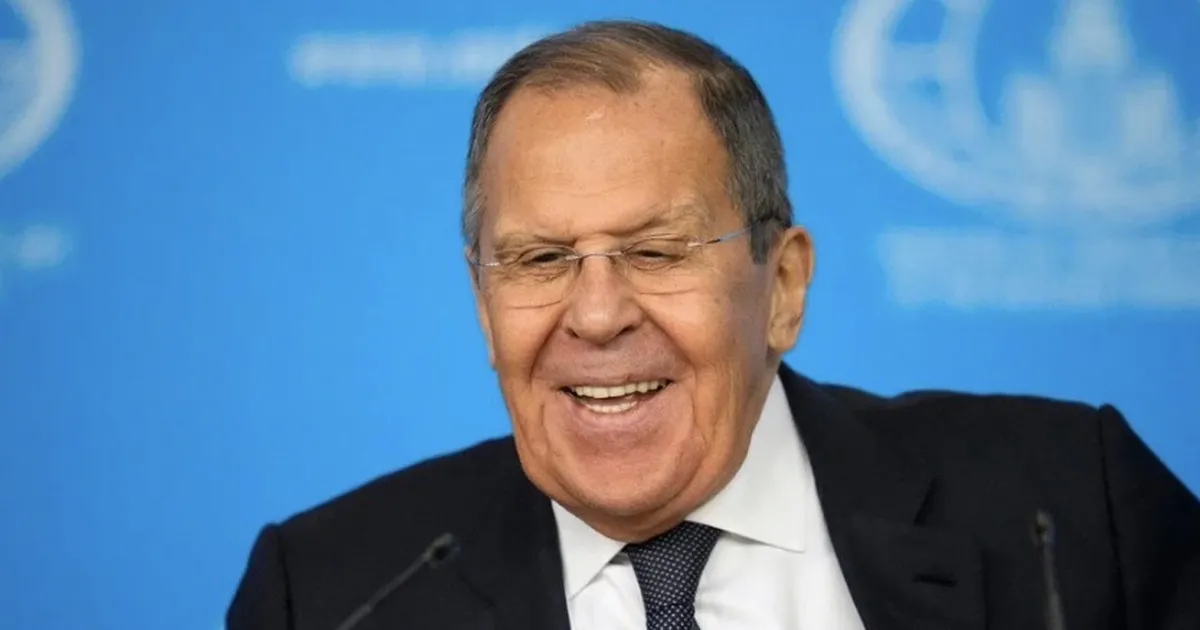 Зараз переговори з Україною не стоять на першому місці для Росії, - заявив Лавров.