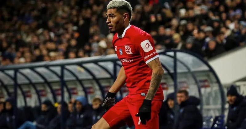 Глейкер Мендоса: дебют у поєдинку з Динамо та встановлення рекорду в УПЛ