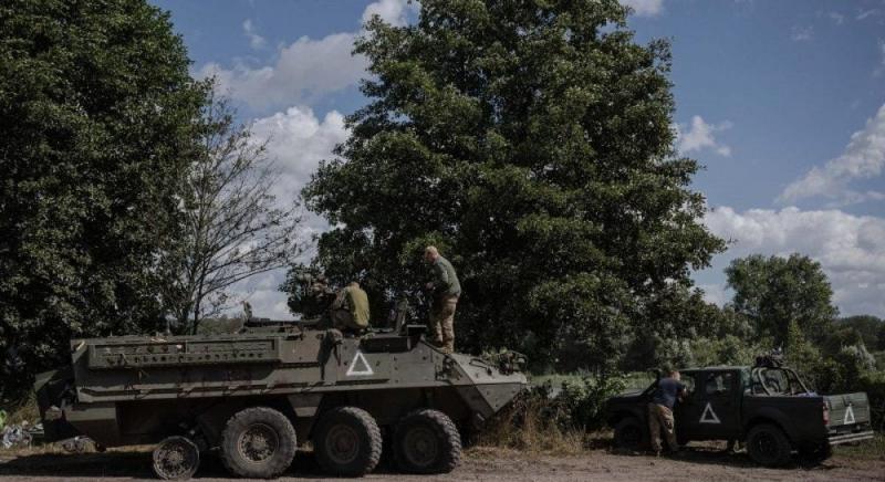 Росія активізує свої контрнаступальні дії в Курській області, в той час як українські сили займають оборонні позиції, повідомляє FT.