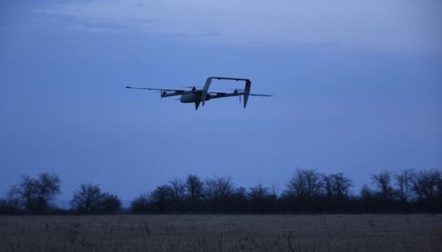 Прикордонники знищили за допомогою дронів командний центр та два склади військових ресурсів російських сил у районі Краматорська.