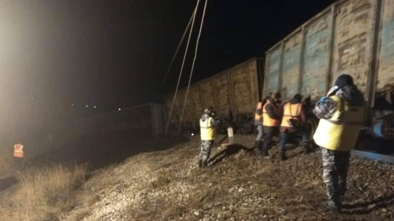 В Росії сталося сходження з рейок 22 вагонів, які перевозили вугілля.