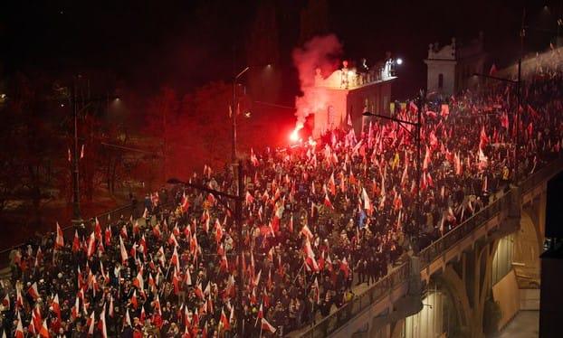 Марш на честь Дня незалежності у Варшаві завершився без серйозних подій, проте з десятками арештів.