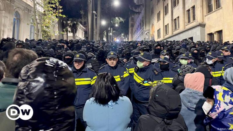 У Тбілісі відбулися зіткнення між протестуючими та правоохоронцями.