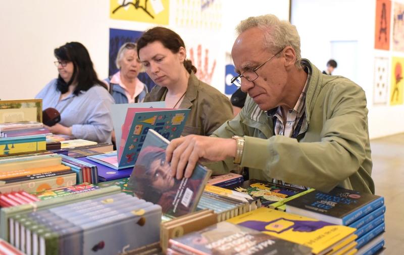 Віддаляючись від Москви: Як війна вплинула на українську книжкову індустрію.