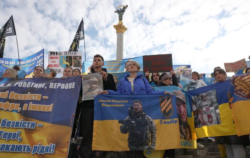 Право на гідність: Як родини зниклих на фронті солдатів намагаються знайти своїх близьких та відстоюють справедливість.