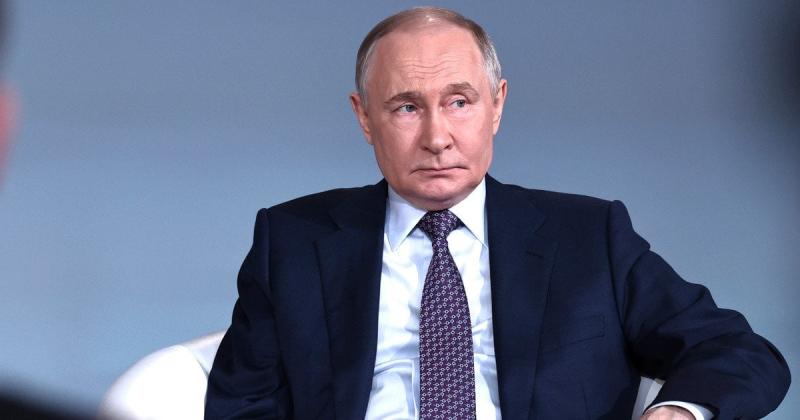 Чому Путін влаштував парад Перемоги в Москві – коментар спеціаліста.