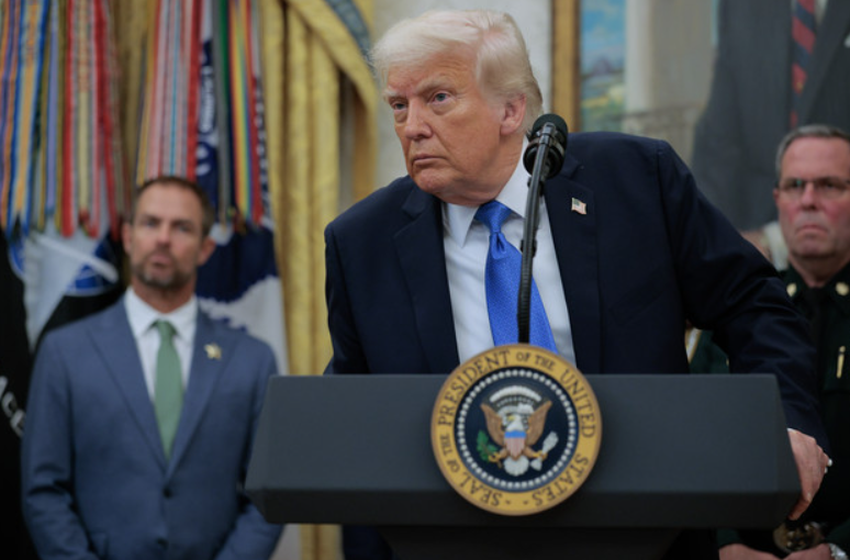 Трамп висловив своє здивування тим, що інформація про рак у Байдена стала відома лише зараз.
