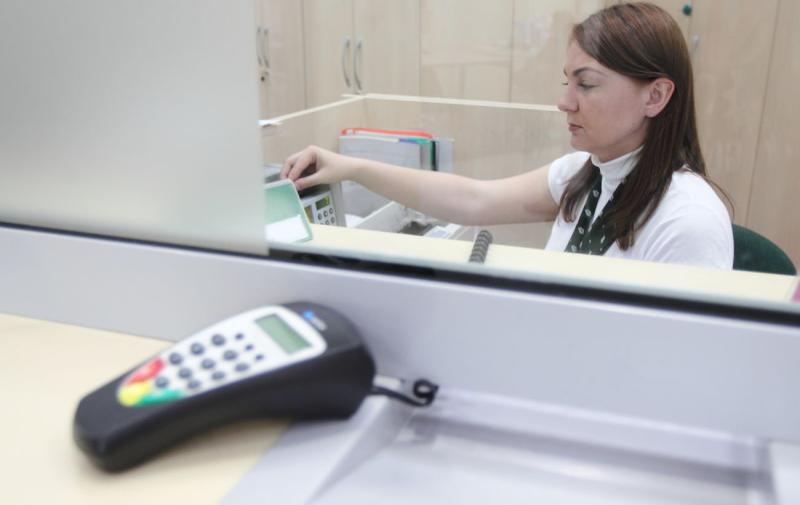 Нові обмеження на фінансові перекази, повторна медико-соціальна експертиза та перевірка технічного стану автомобілів: які нововведення вступлять в силу з 1 червня.