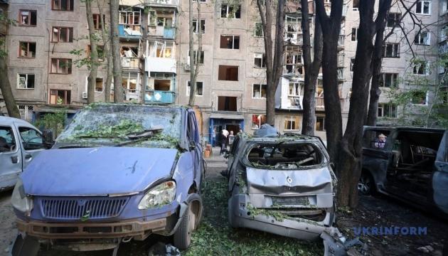 Кількість жертв внаслідок дронових атак у Харкові зросла до 60, з них двоє загинуло.