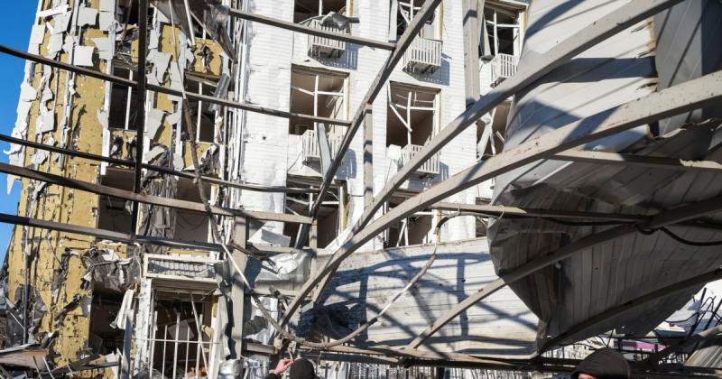 Російські безпілотники здійснили масовану атаку на Одесу, внаслідок якої постраждала дитина, повідомляє обласна військова адміністрація.
