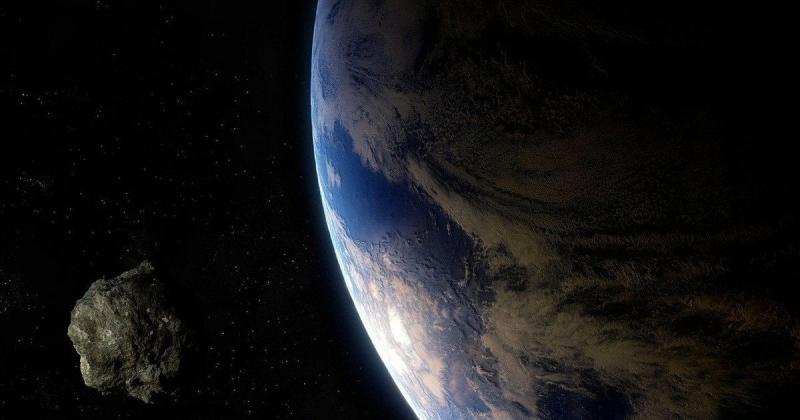 До нашої планети наближається величезний астероїд, і фахівці NASA попереджають про можливу загрозу.
