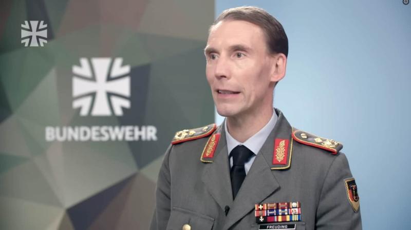 Генерал з Німеччини: Росія має намір одночасно запустити 2000 безпілотників по Україні.