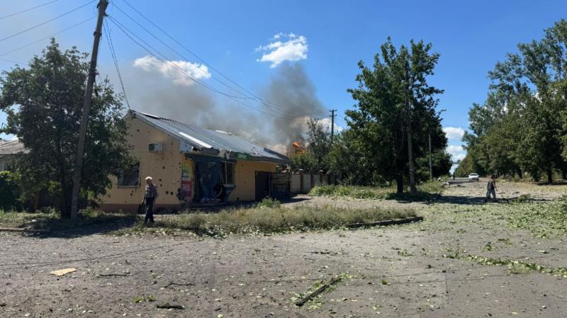 У двох регіонах сталося три летальні випадки та більше 20 постраждалих внаслідок обстрілів.