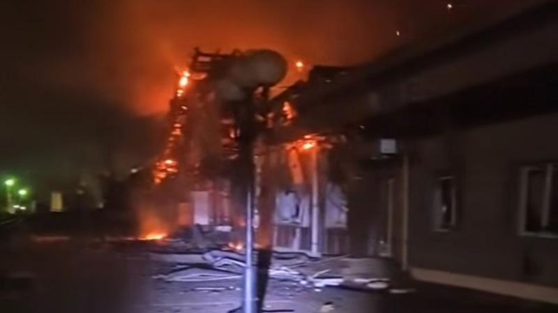 Російські війська влаштували обстріл залізничного вузла та станції у Дніпропетровській області, що призвело до скасування кількох рейсів.