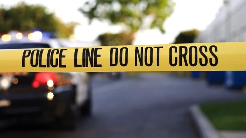 Поряд з крамницею в США чоловік відкрив вогонь по перехожих: троє осіб загинуло, серед них і дитина.