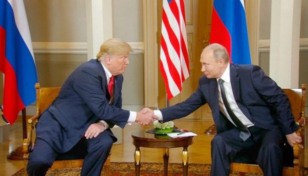 Експерт вважає, що Путін на Алясці спробує завоювати підтримку Трампа.
