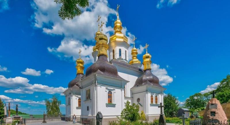 17 серпня: сьогодні відзначається церковне свято, коли прийнято викидати все зайве з дому, щоб позбутися хвороб і смутку.