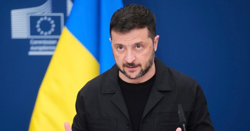 Зеленський прибув у Вашингтон, де проведе зустріч з Трампом.
