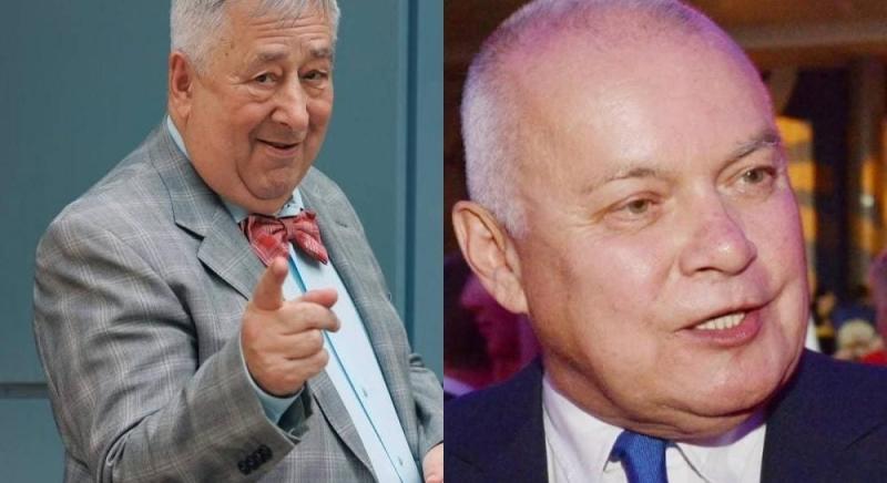 Український телеведучий поділився спогадами про те, як відомий пропагандист заробляв в Україні, зазначивши: 