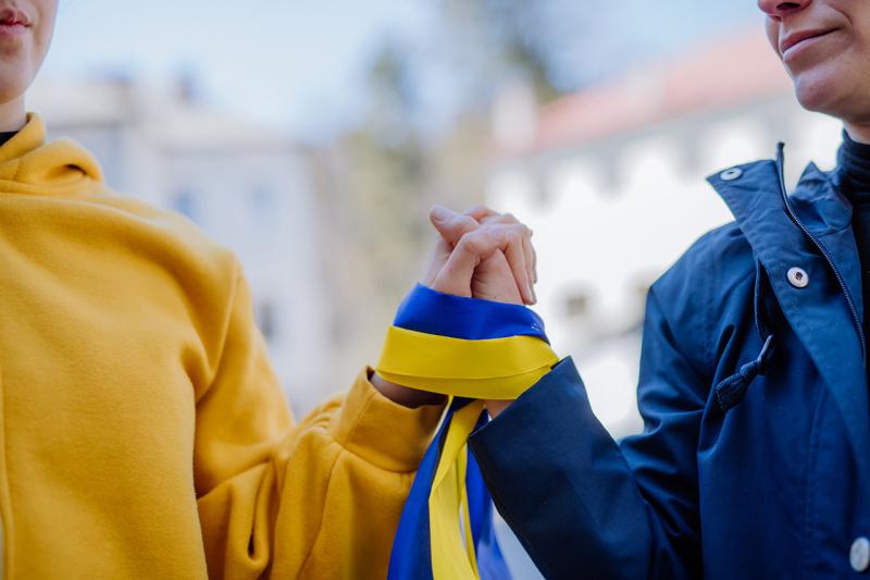 Відчуття приналежності до України: що спонукає українців, які живуть за межами країни, до активних дій. Аналіз від ОПОРИ | Еспресо Новини