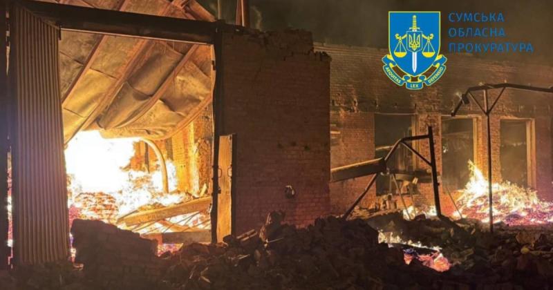 Прокуратура повідомила, що вночі Охтирка зазнала атаки 15 дронів, внаслідок чого кількість постраждалих зросла.