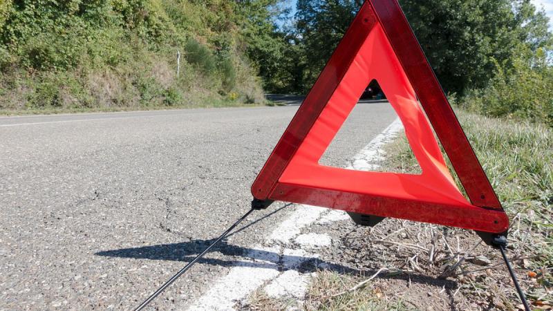 У Харкові в результаті дорожньо-транспортної пригоди, що сталася між автомобілем та громадським транспортом, постраждали вісім людей, повідомляє поліція.