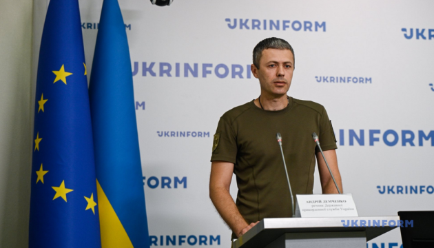 Прикордонники реєструють перетин кордону чоловіками віком від 18 до 22 років, що в'їжджають в Україну, - повідомив Демченко.