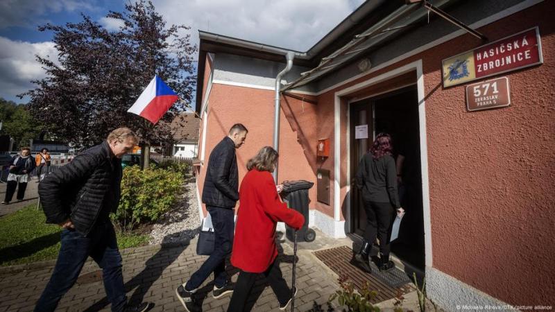Політична сила Бабіша здобуває перемогу на парламентських виборах у Чехії.