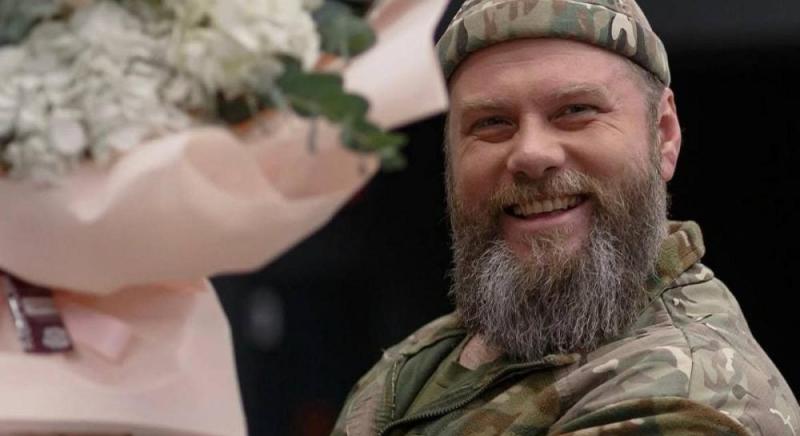 Знаменитий актор, що відзначився ролями воїнів, вдруге став татом (фото)