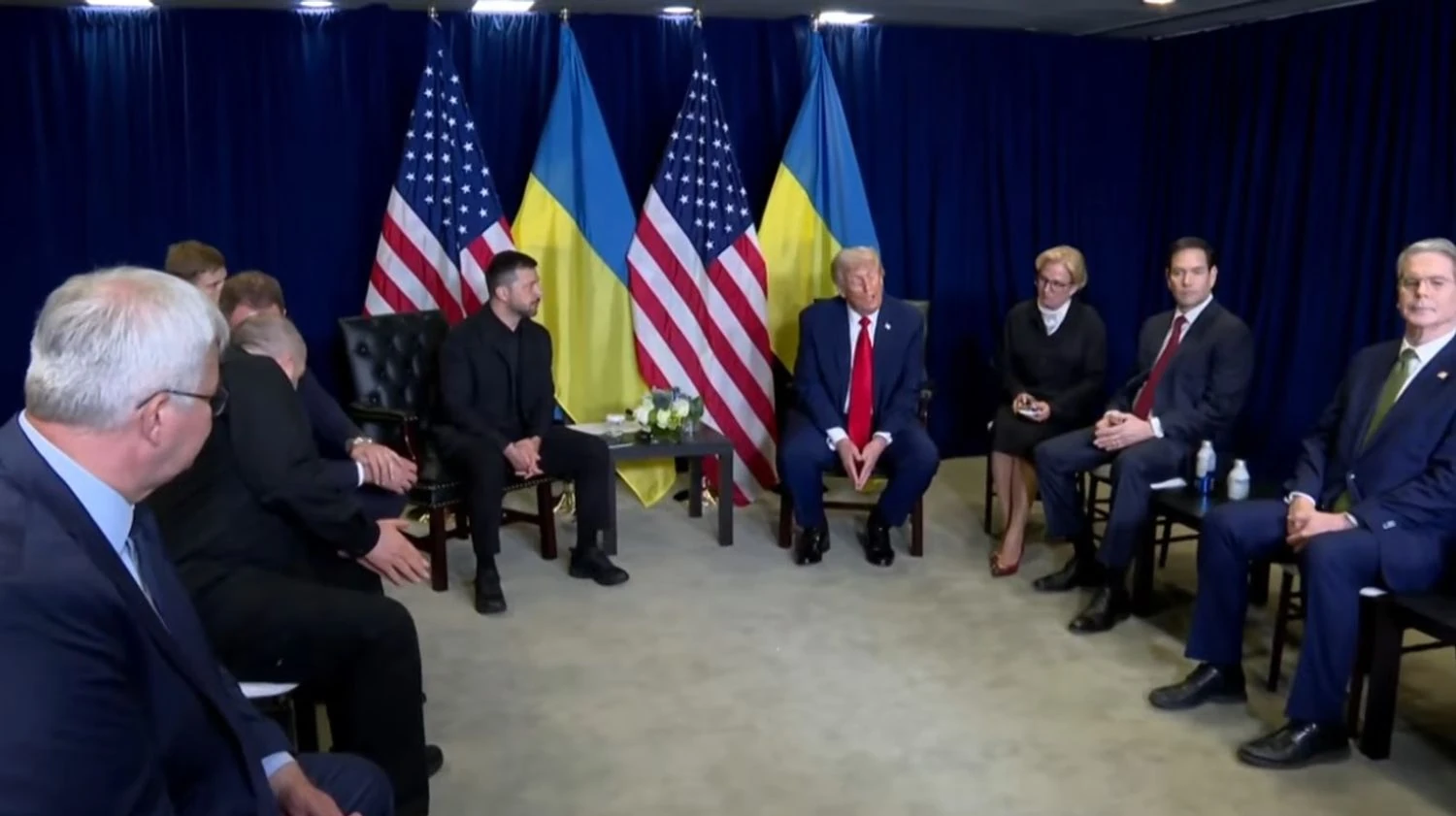 Трамп і Зеленський провели переговори щодо можливості поставок Україні далекобійних ракет Tomahawk, повідомляють ЗМІ | УНН.