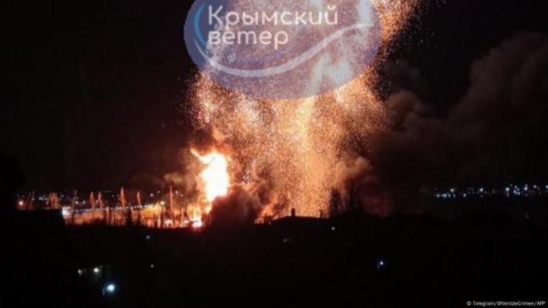 У Криму повідомили про напад безпілотників на нафтосховище.