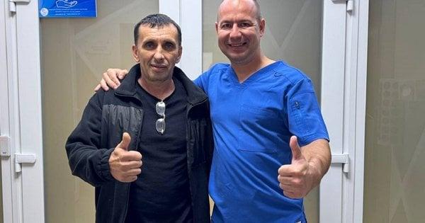 Лікарі-кардіохірурги з Львова здійснили першу в Україні операцію з заміни аортального клапана через аксилярний мінідоступ.
