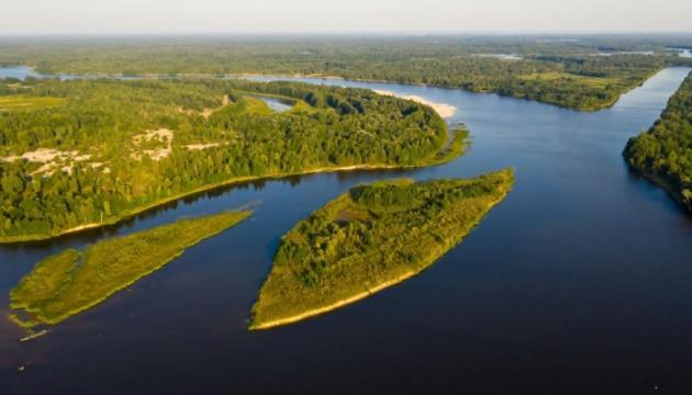 У Чорнобилі поновлено генетичні дослідження, що вивчають вплив радіації. Медичний прорив: імплант дозволив відновити зір людям, які втратили його.