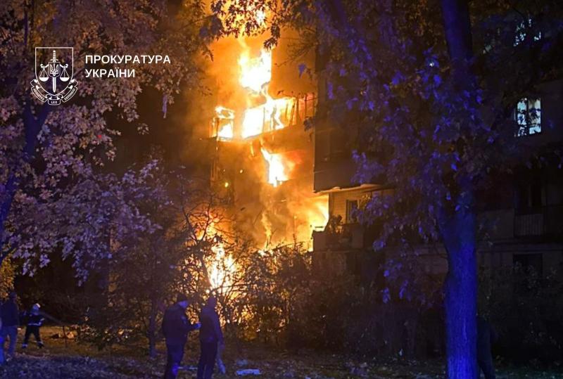 Нічний обстріл Києва призвів до загибелі трьох людей: мати з донькою, які шукали притулок у ванній, загинули від задухи - Деталі | Експрес онлайн.