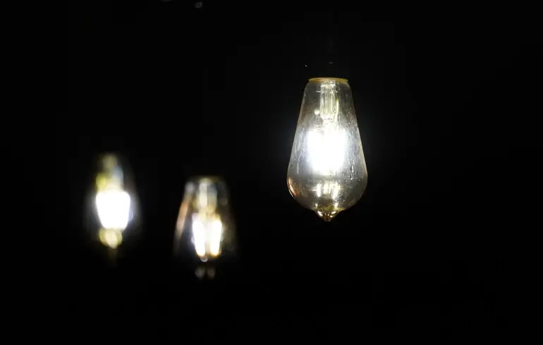 В Україні для домашніх користувачів більше не будуть застосовувати погодинні відключення електроенергії.