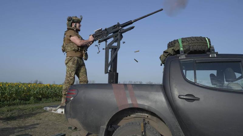 Латвія надасть Україні чергову партію військової допомоги, яка включає 65 автомобілів.