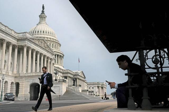 Демократи та республіканці в Конгресі запропонували план, який може зупинити шатдаун.